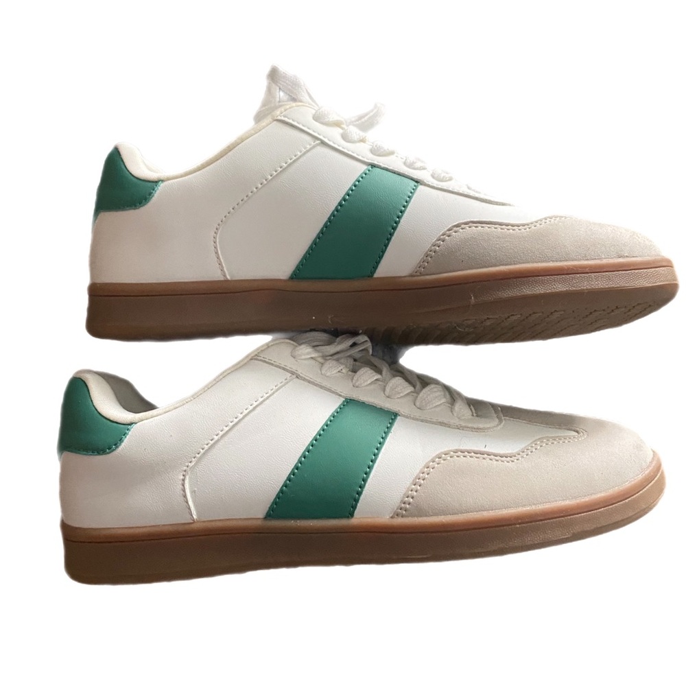 American Eagle Unisex Leather Sneakers